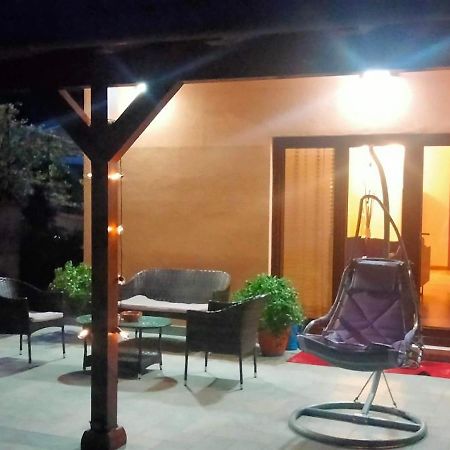 B&B La Casa Di Giuliana Cermignano Exteriör bild