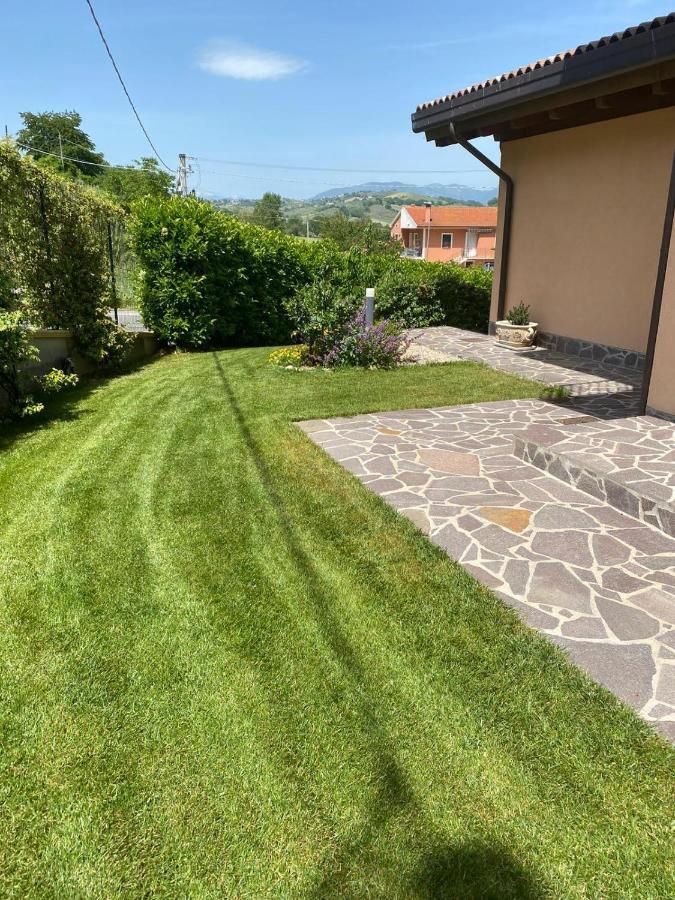 B&B La Casa Di Giuliana Cermignano Exteriör bild